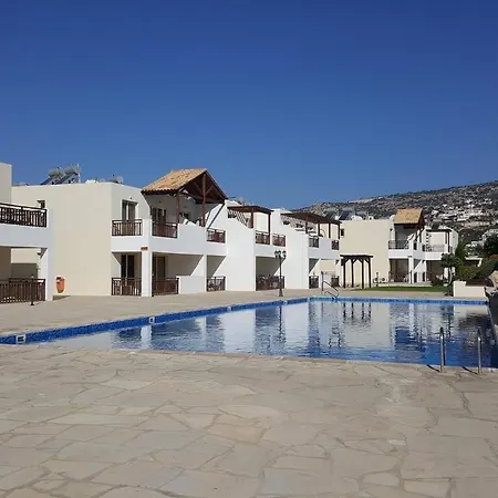 דירה With Shower E3, Full Kitchen, Poolside, Free Wifi פאהיה