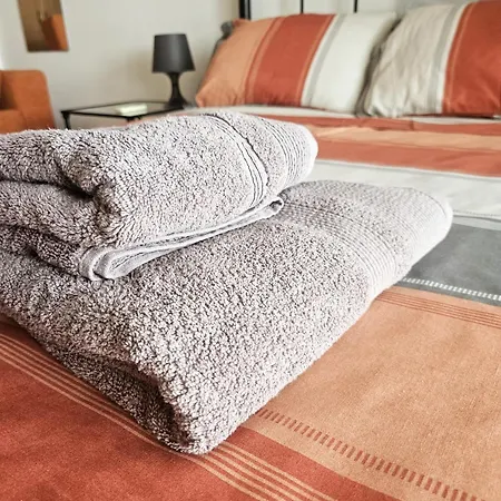 With Shower E3, Full Kitchen, Poolside, Free Wifi アパート *