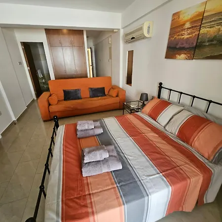 Διαμέρισμα With Shower E3, Full Kitchen, Poolside, Free Wifi *