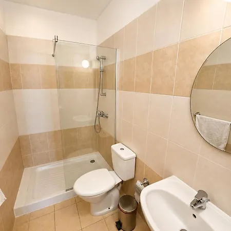 With Shower E3, Full Kitchen, Poolside, Free Wifi Πέγεια