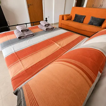 With Shower E3, Full Kitchen, Poolside, Free Wifi Διαμέρισμα