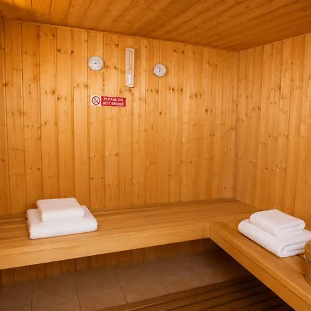 Διαμέρισμα With Shower E3, Full Kitchen, Poolside, Free Wifi *