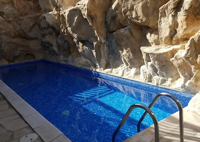 Appartement With Shower E3, Full Kitchen, Poolside, Free Wifi Peyia
